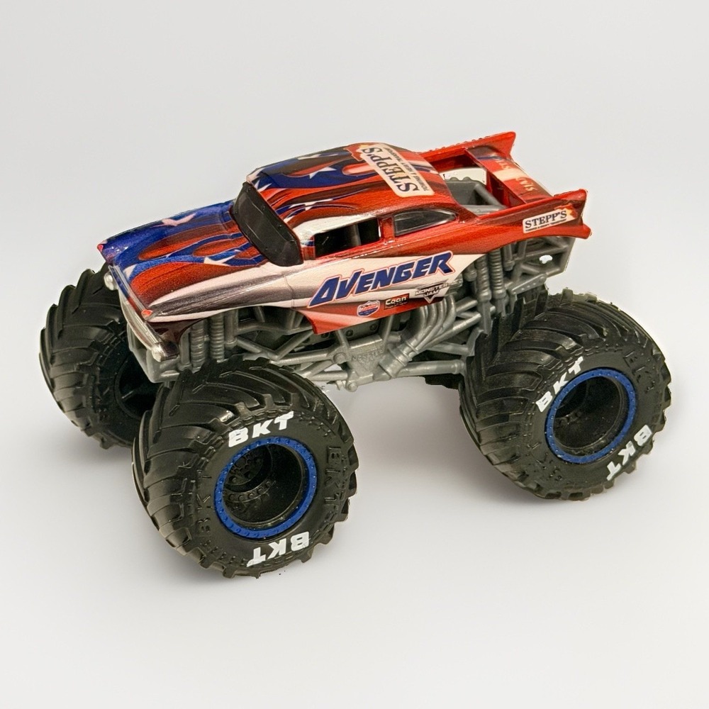 Monster Jam Avenger Stepp's Towing World Finals XX 1:64 Diecast Truck